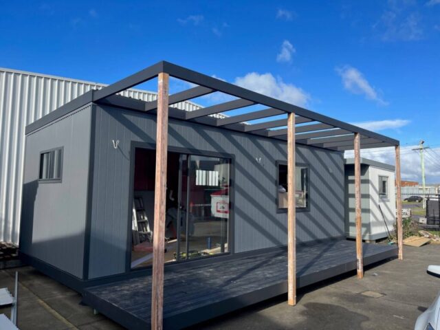 Demo Pod with Deck-resize
